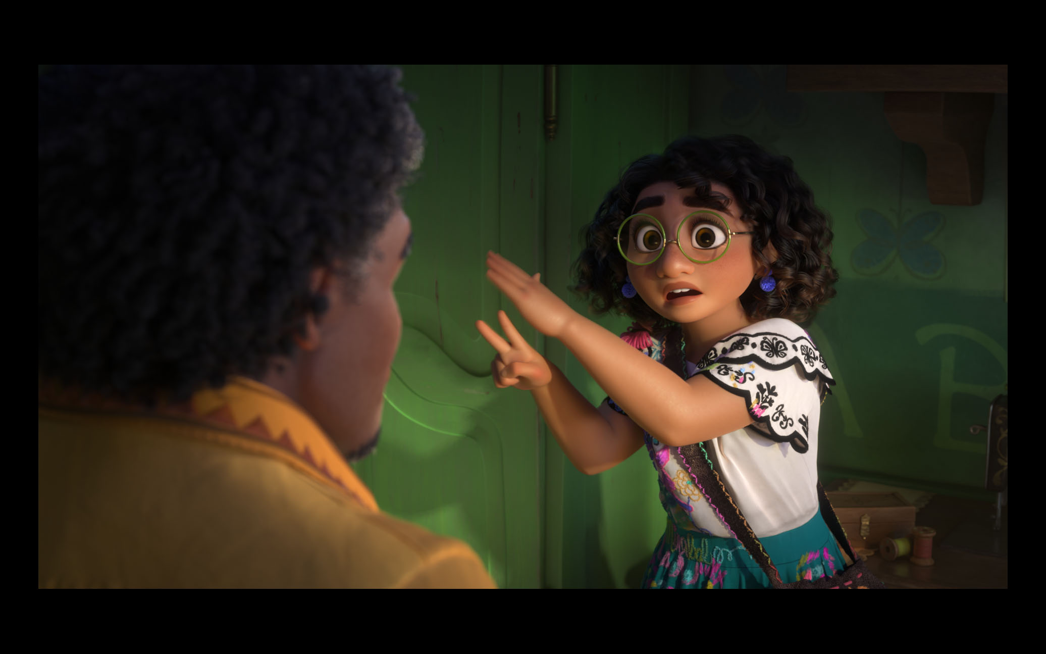Disney quebra barreiras: clássicos da animação ganham versão em Libras