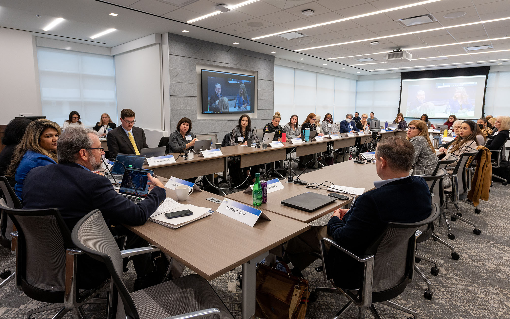 Pressão surte efeito: Governo dos EUA recua de plano controverso sobre autismo